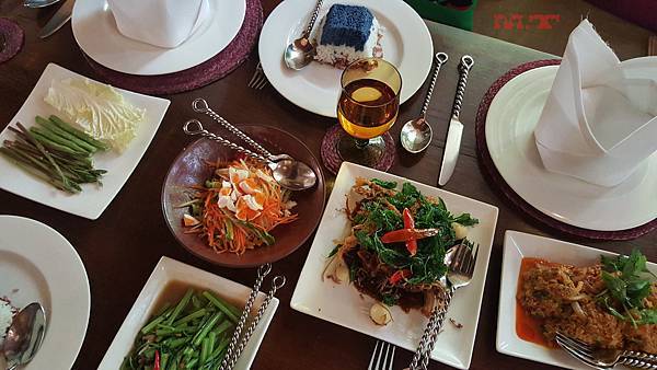 曼谷Na Aroon Restaurant