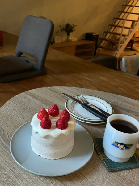 草莓蛋糕 咖啡