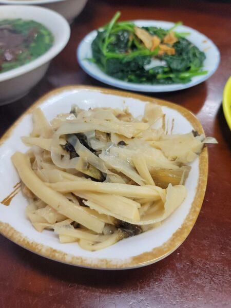 板橋美食 滷肉飯 小菜